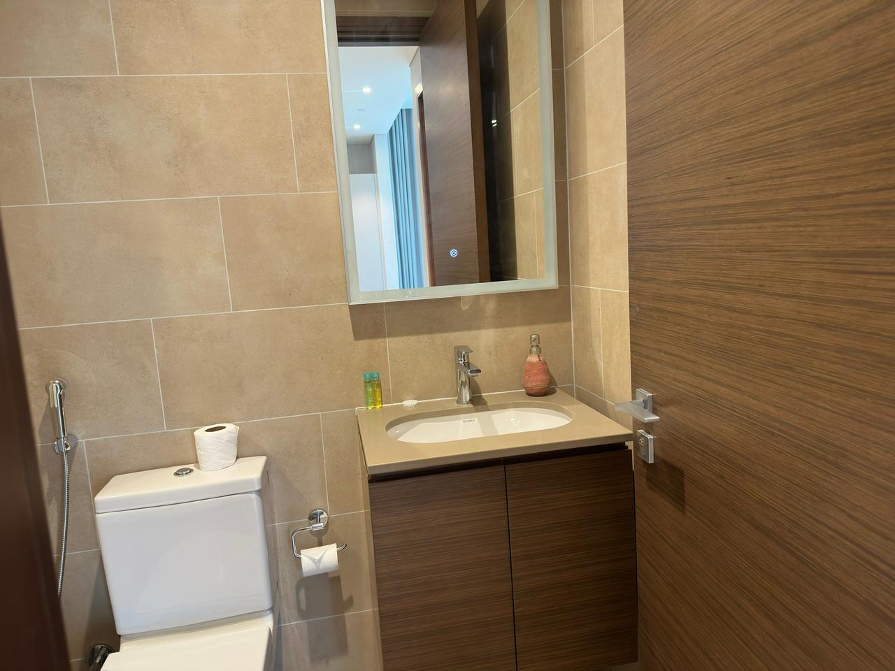Ready to Move | Fully Furnished | Great Location - view 7