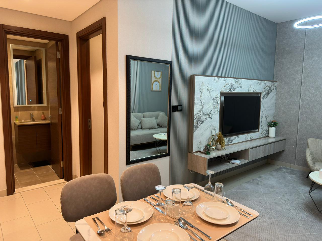Ready to Move | Fully Furnished | Great Location - view 18