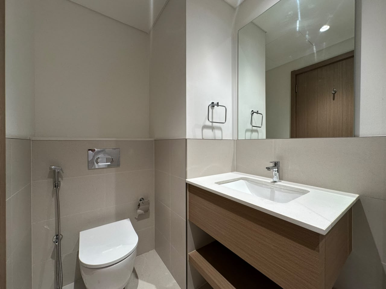 Brand New | Lagoon View | Spacious Unit - view 10