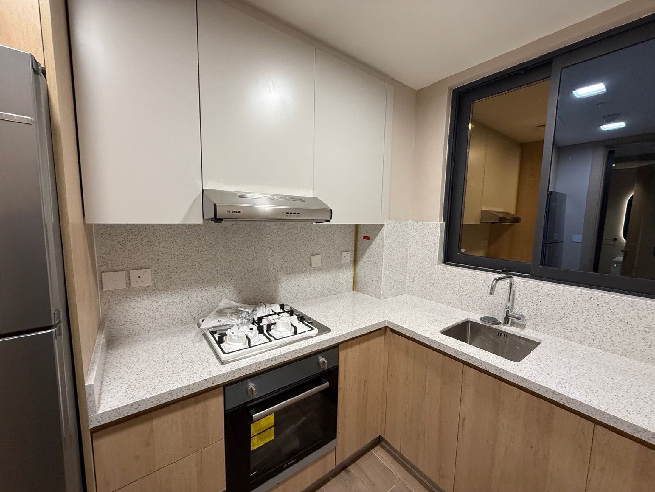 Brand New | Spacious | Amazing Location - view 1