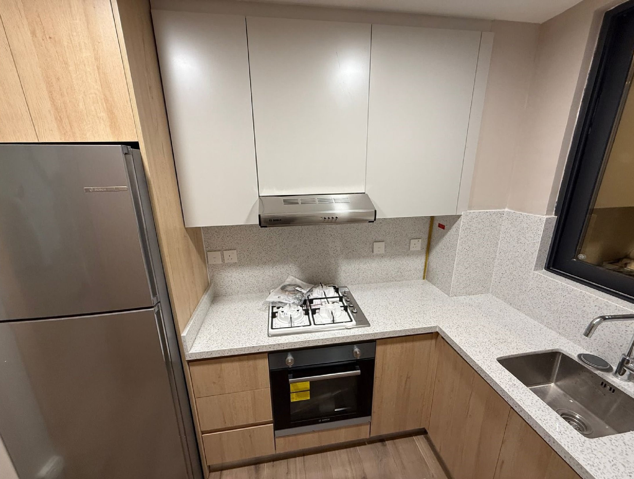 Brand New | Spacious | Amazing Location - view 3