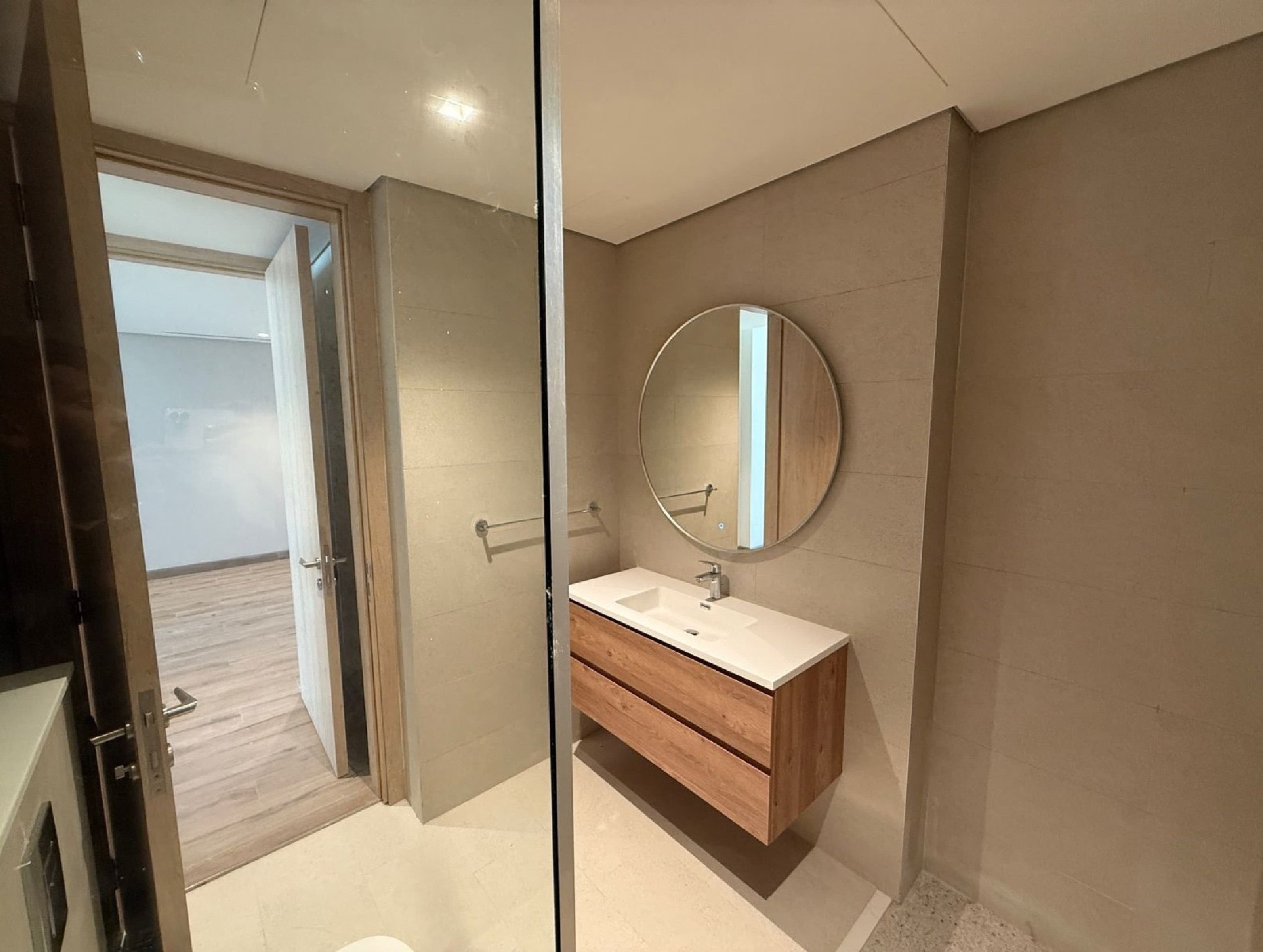 Brand New | Spacious | Amazing Location - view 11