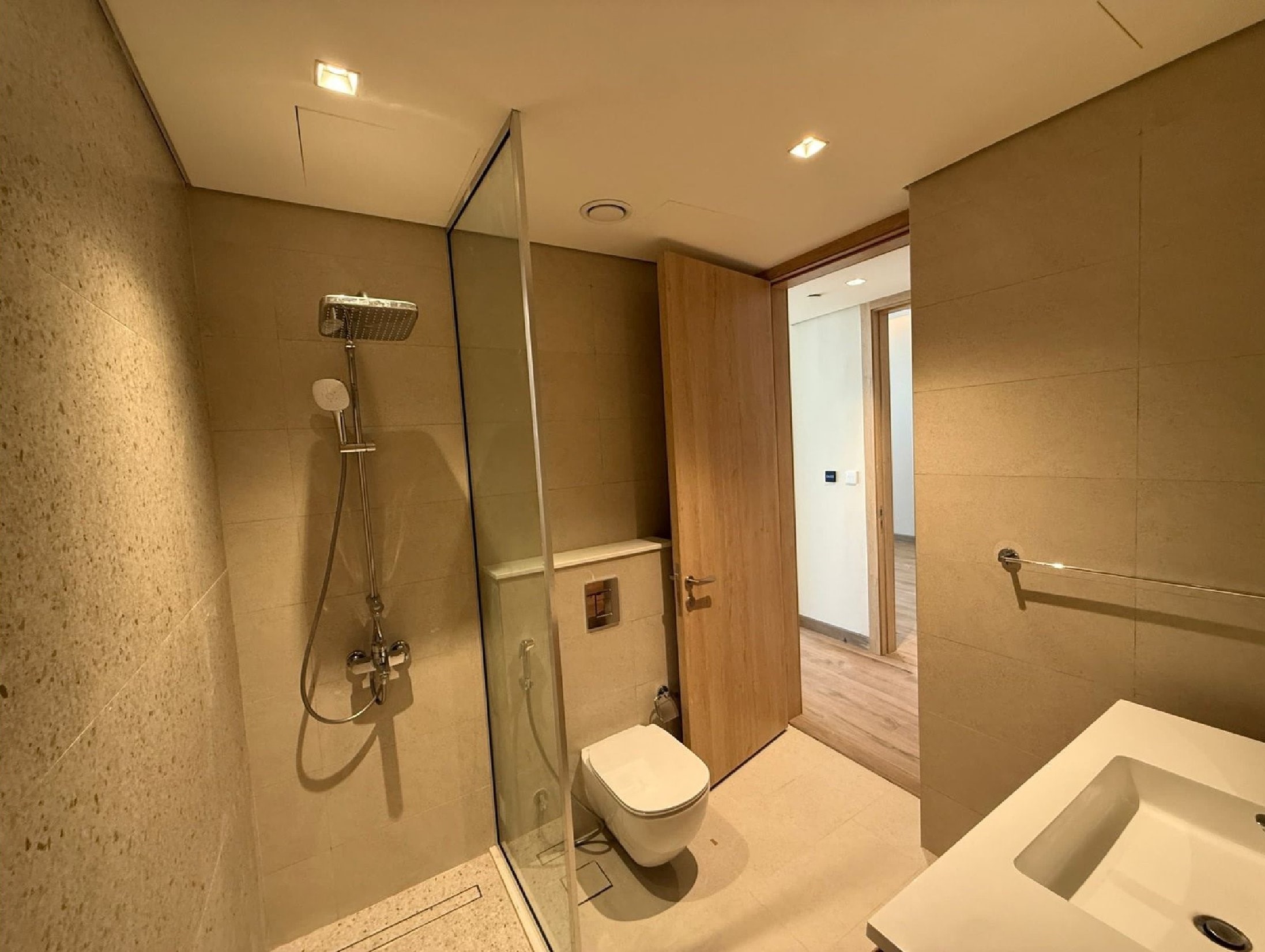 Brand New | Spacious | Amazing Location - view 12