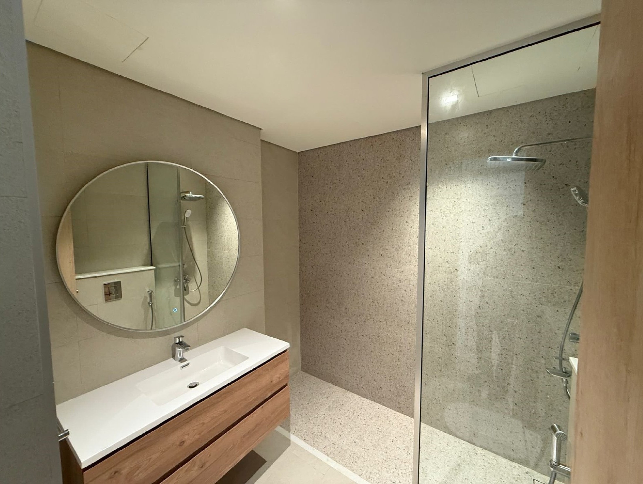 Brand New | Spacious | Amazing Location - view 15