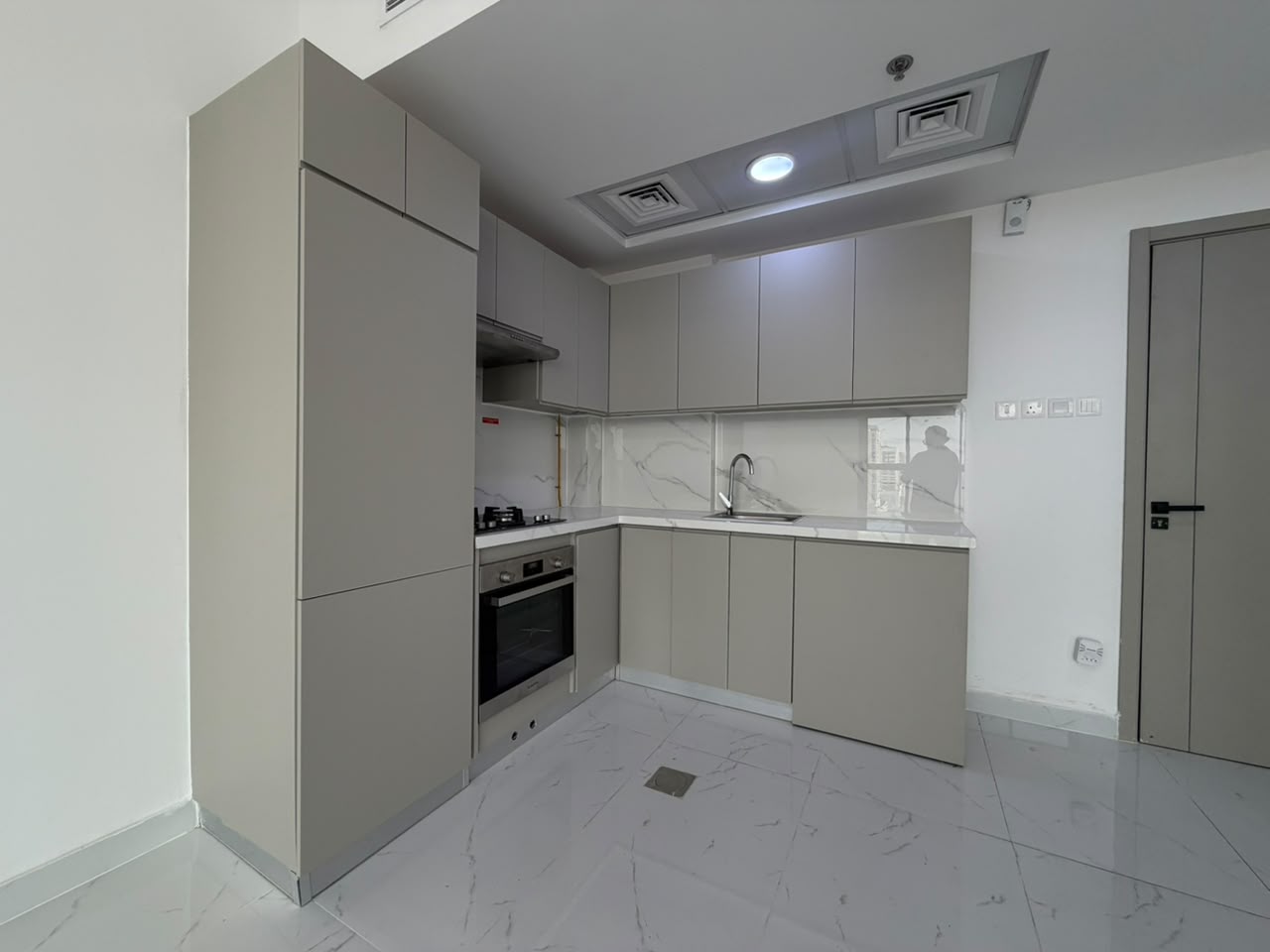 Ready to Move | Best Location | Great Amenities, photo 6