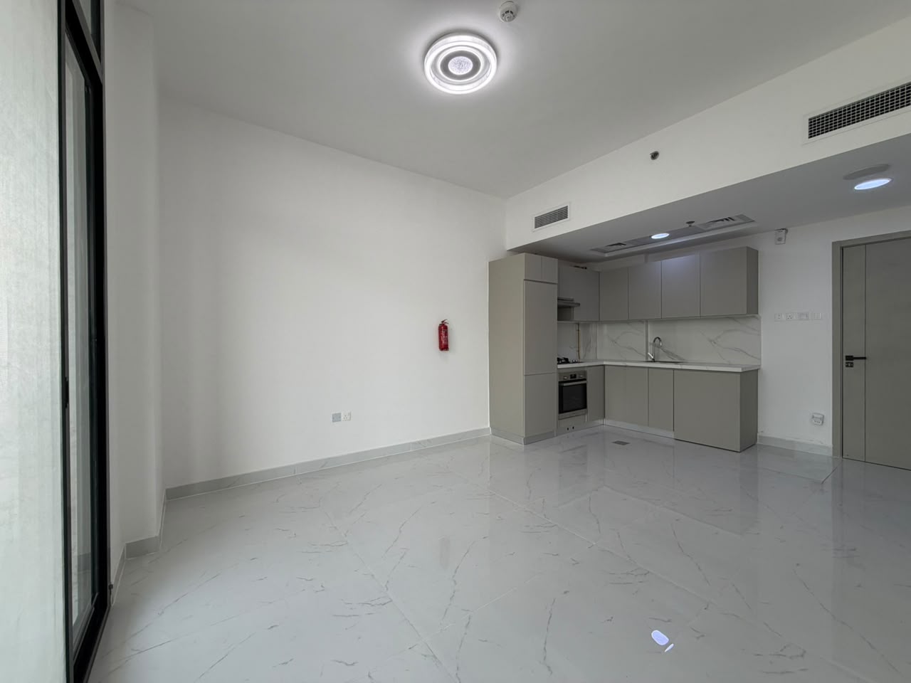 Ready to Move | Best Location | Great Amenities, photo 8