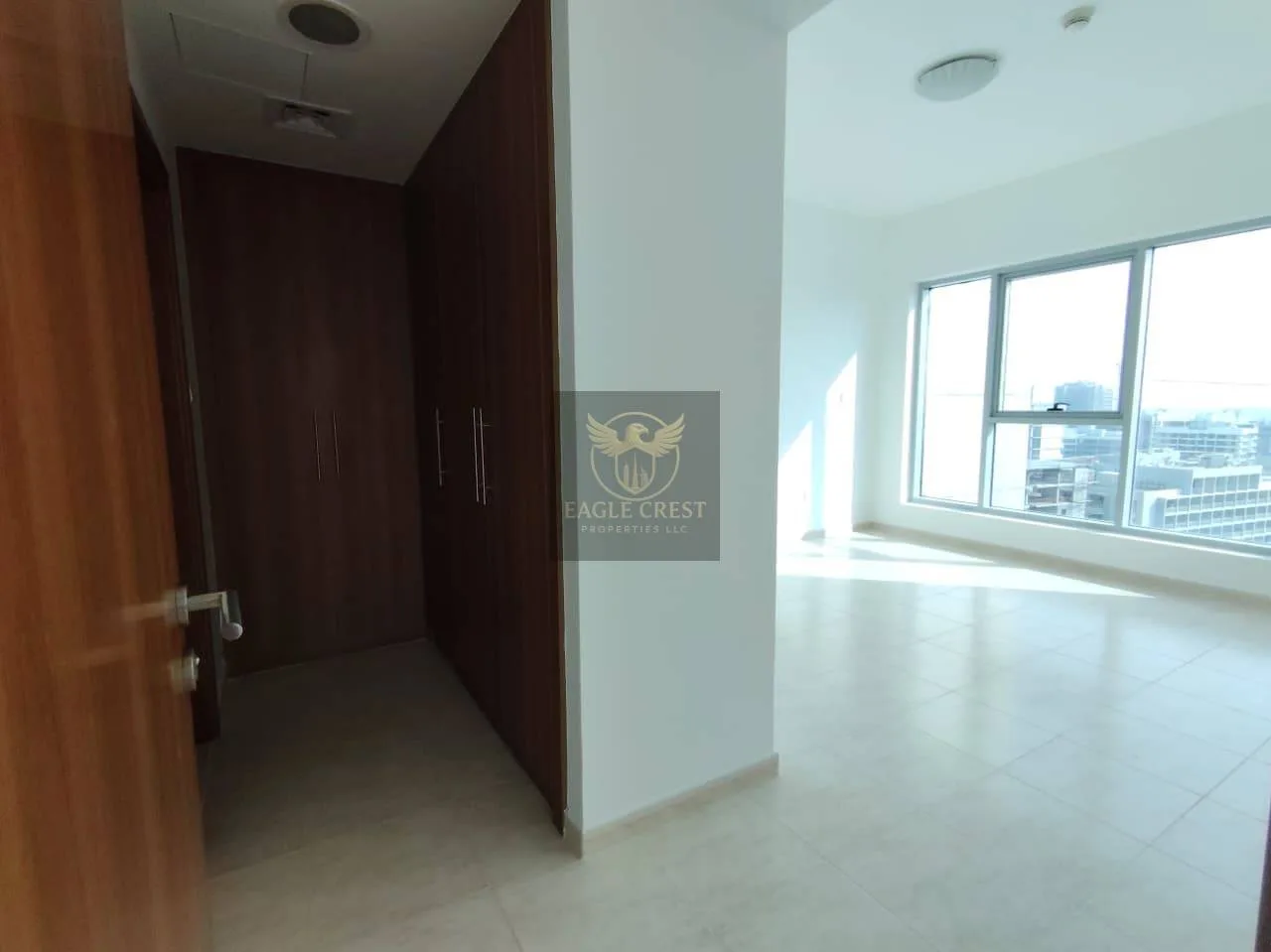 Vacant | Huge Layout | Well Maintained | w/Balcony, photo 15