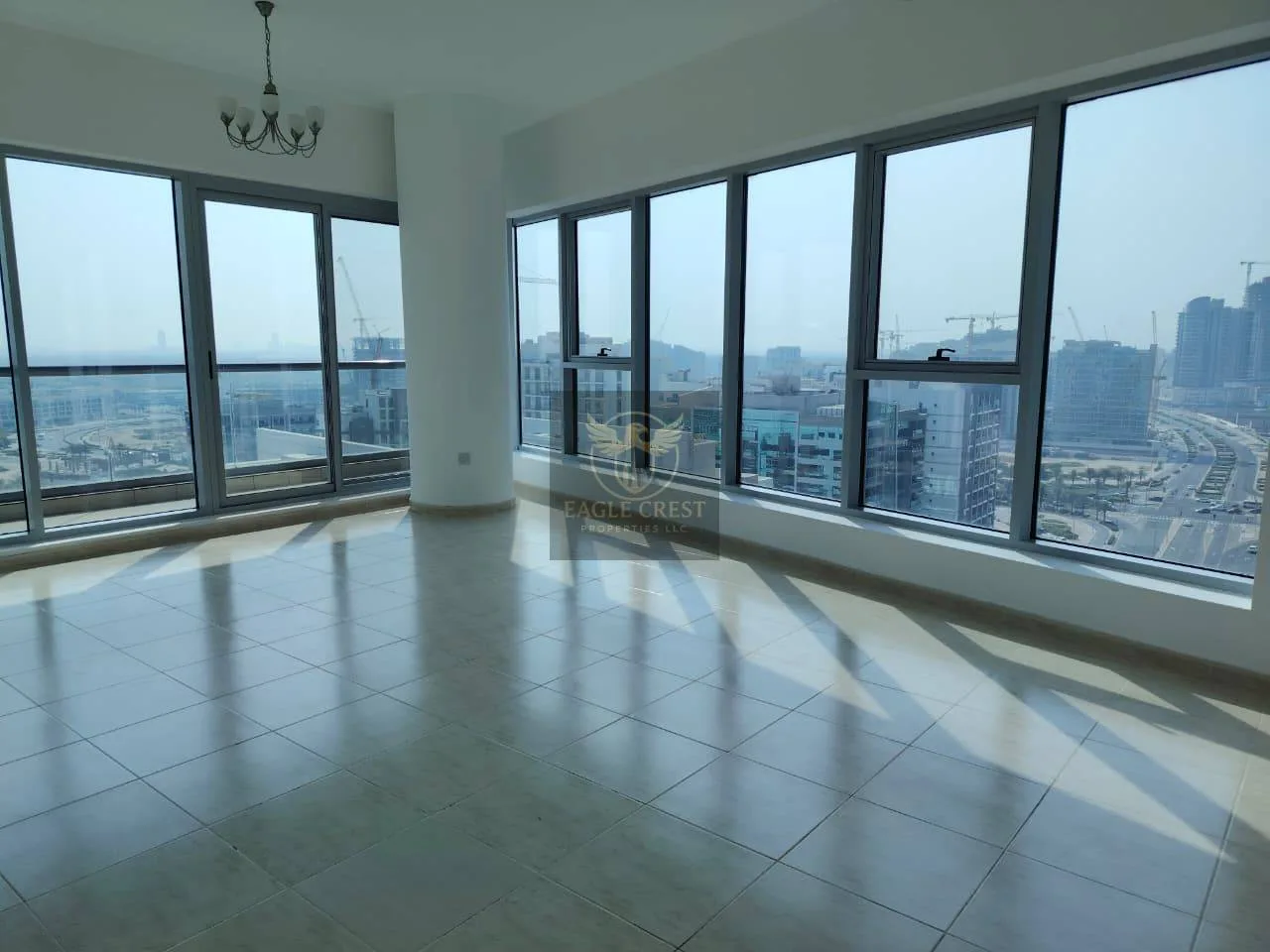 Vacant | Huge Layout | Well Maintained | w/Balcony