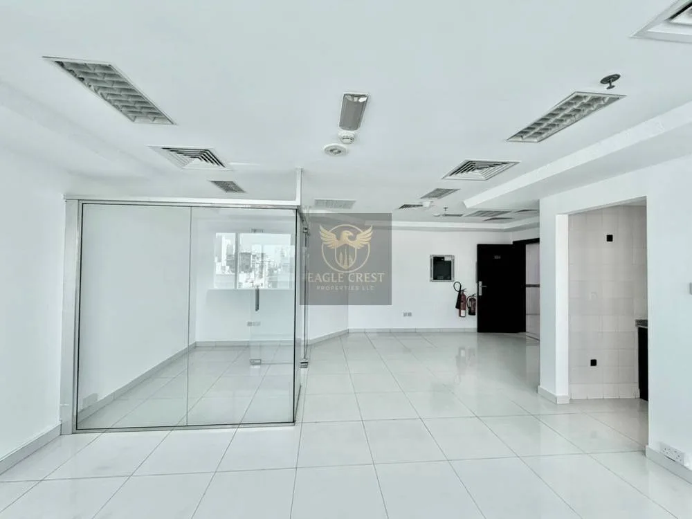 CHILLER FREE | NEAR METRO | READY TO MOVE