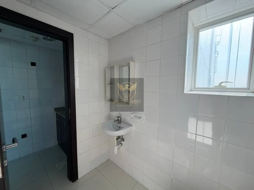 CHILLER FREE | NEAR METRO | READY TO MOVE, photo 8