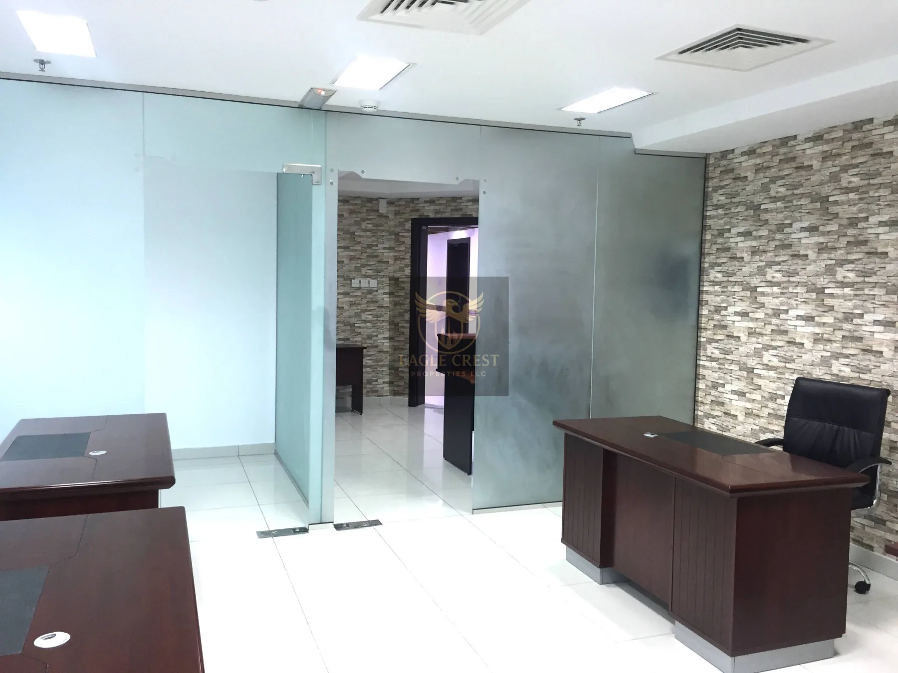 Fully Fitted Office | 5 Partitions | Panoramic View | Chiller Free | 2 Parking, photo 10