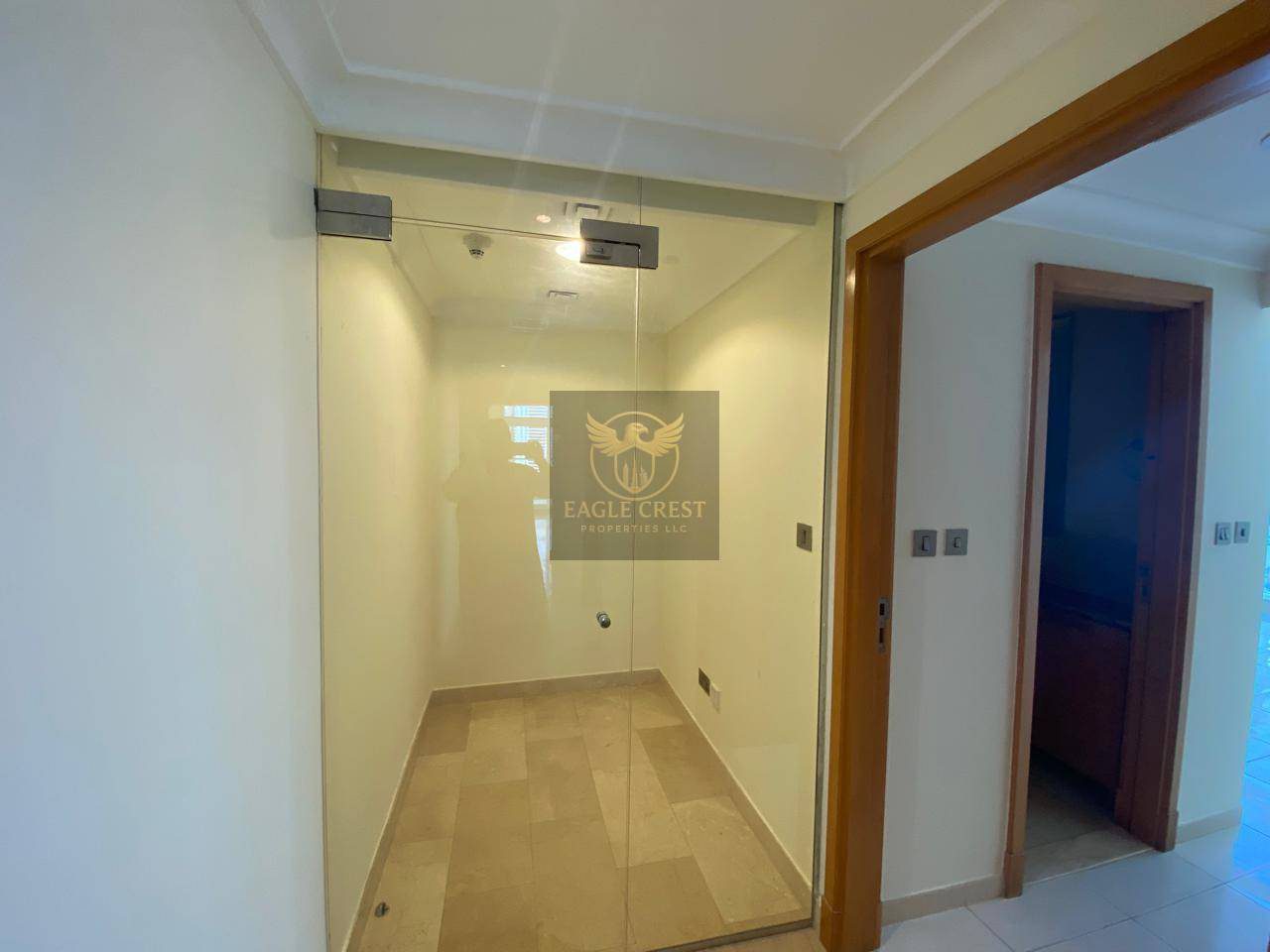 Chiller Free From Landlord | Huge Balcony | Corner, photo 14