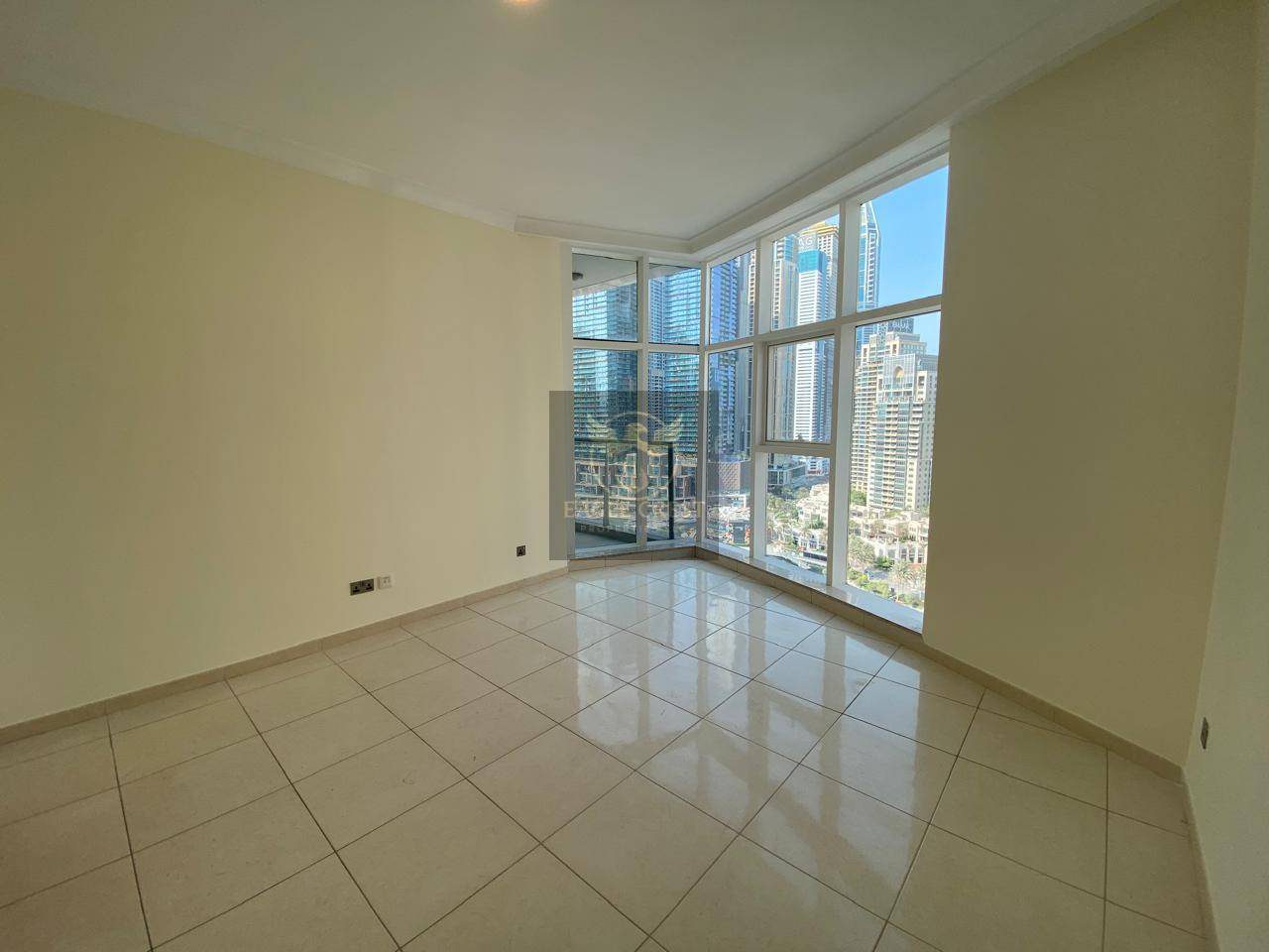 Chiller Free From Landlord | Huge Balcony | Corner, photo 9