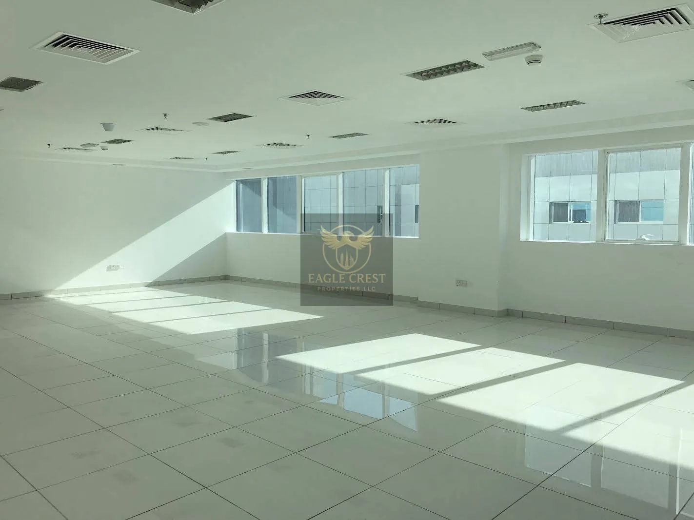 Open Layout | Natural Light | Chiller Free, photo 3
