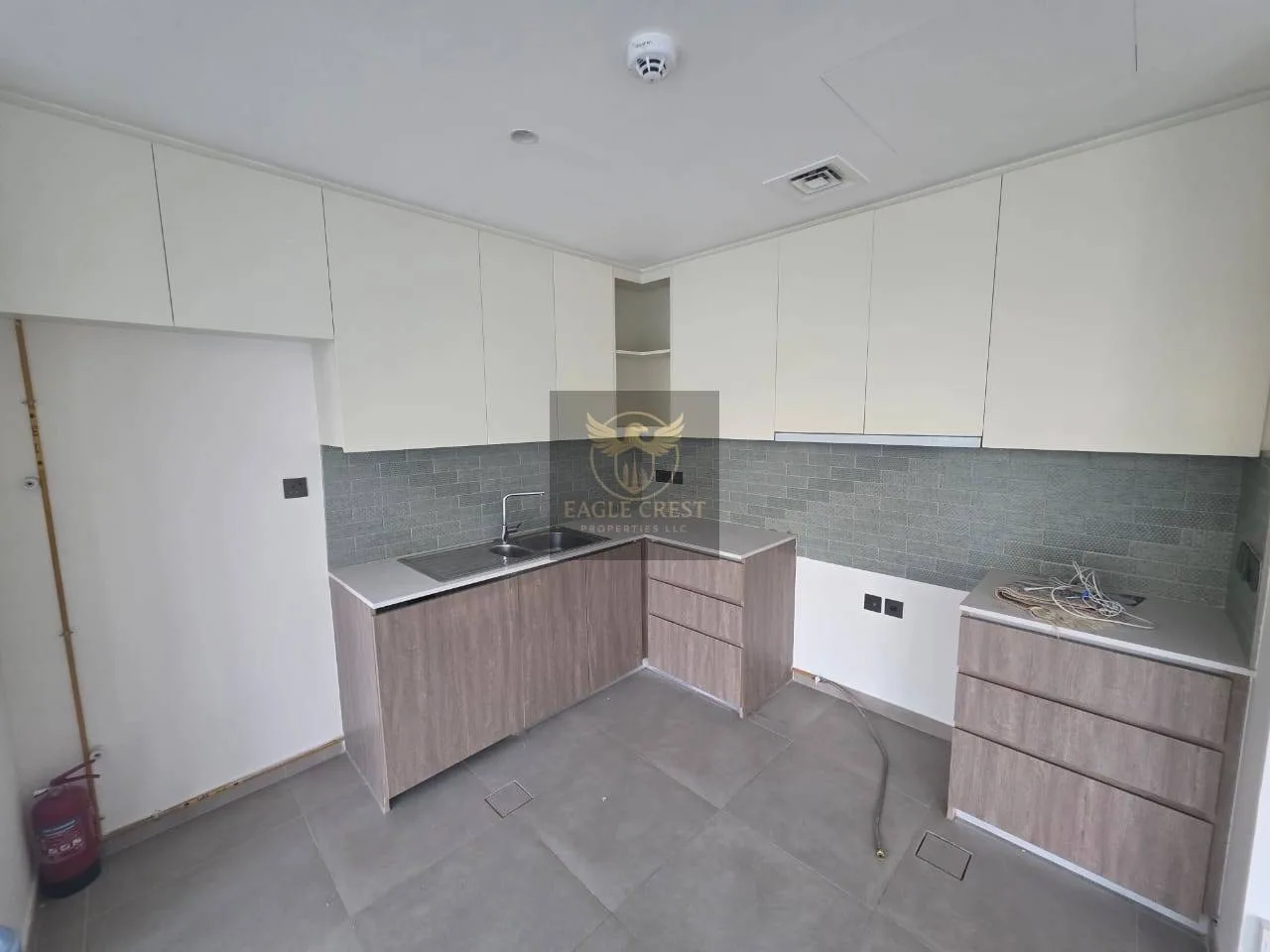 Ready to Move | Well Maintained | Spacious 2 Parks, photo 6