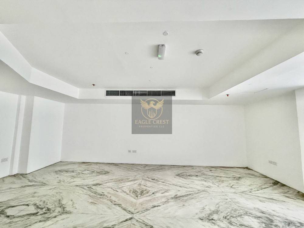 Chiller Free | 1 Parking | W/ Drainage Facility, photo 4