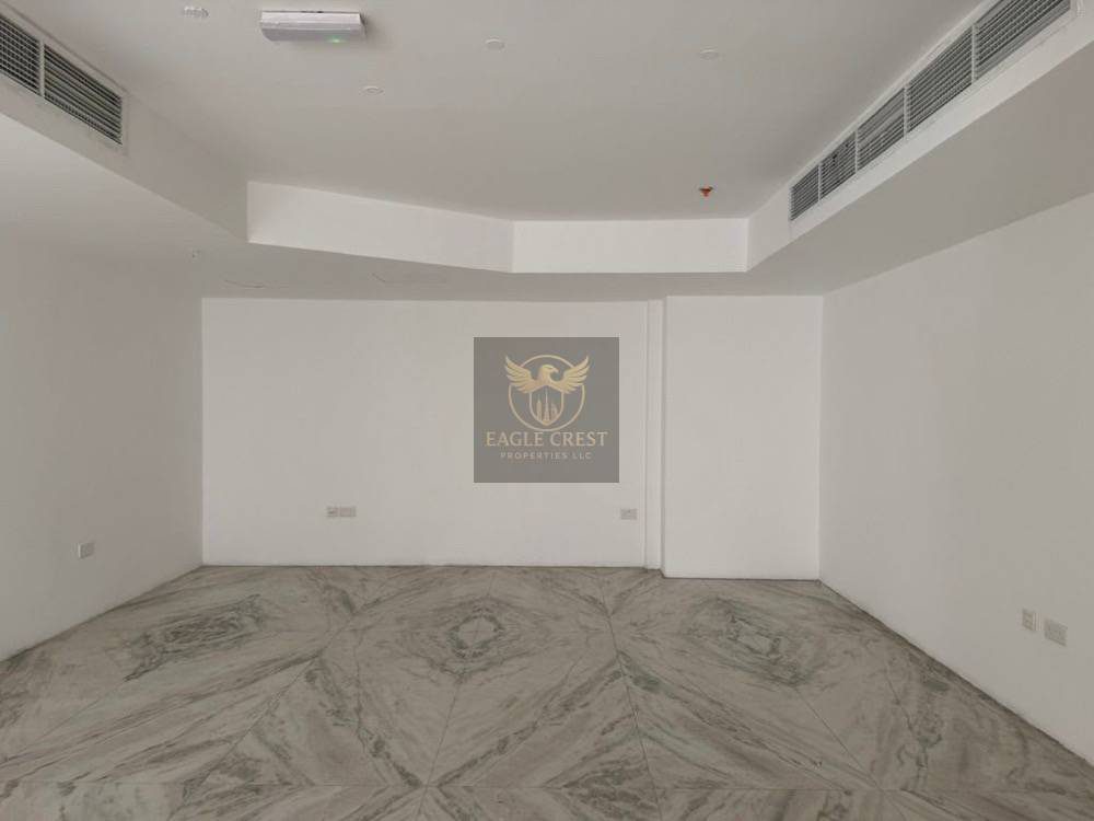 Chiller Free | 1 Parking | W/ Drainage Facility, photo 3