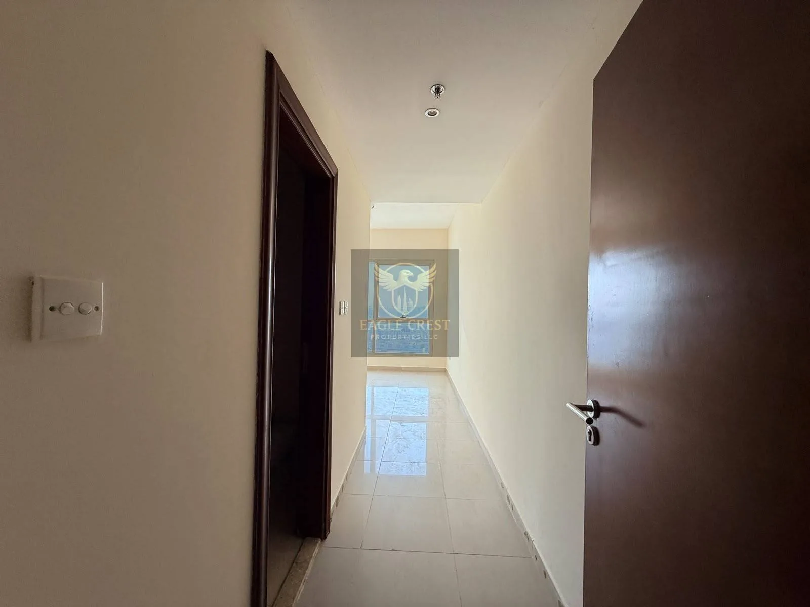 Spacious Unit | Well Maintained | Near Metro