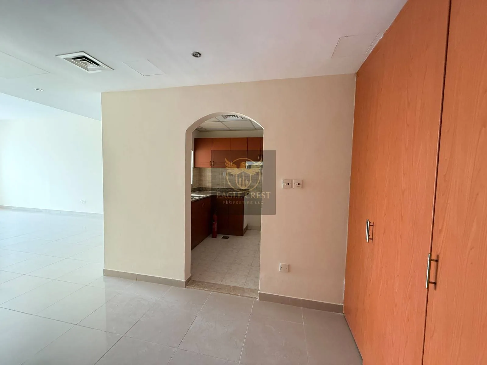 Spacious Unit | Well Maintained | Near Metro, photo 6