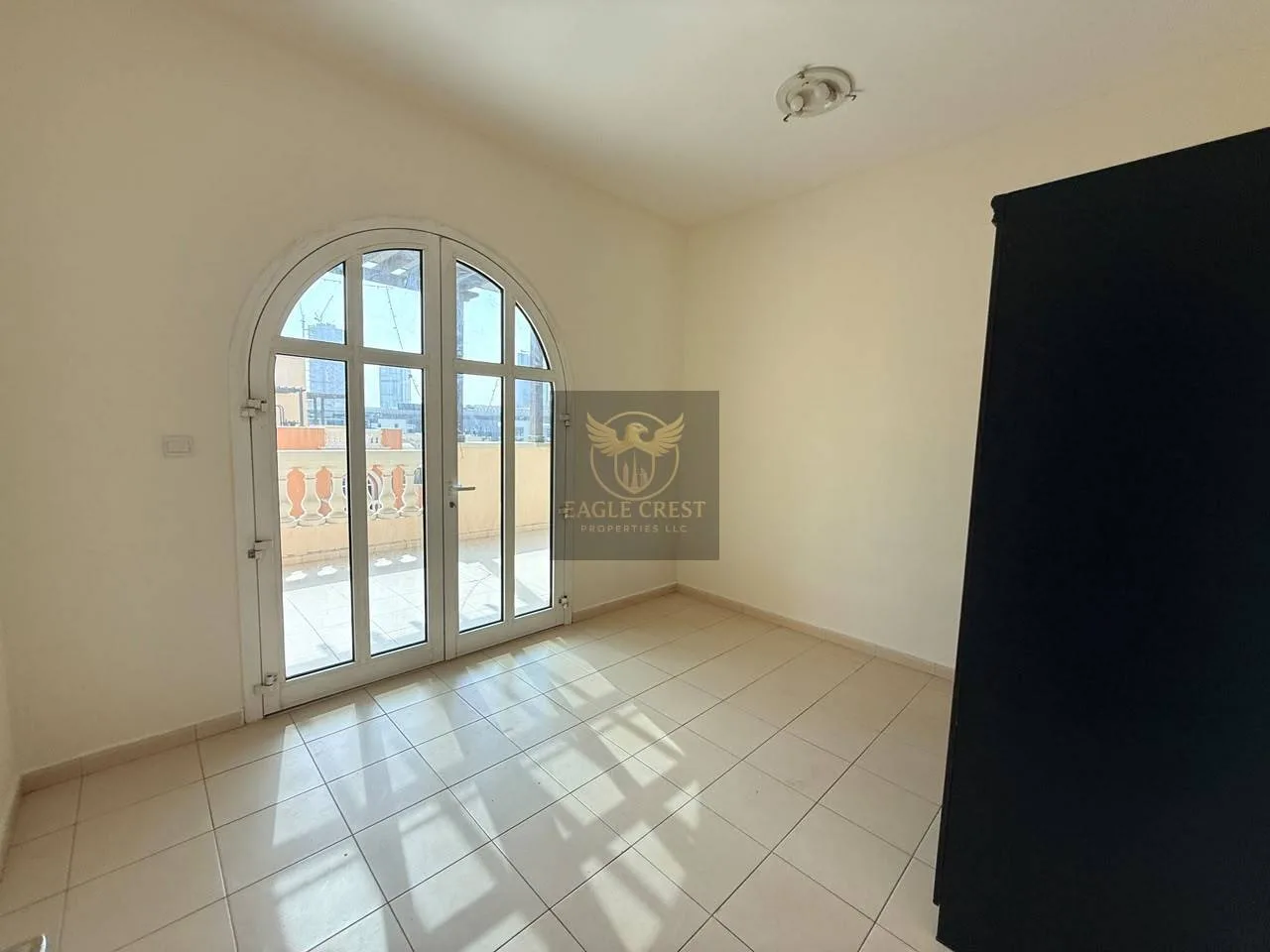 Well Maintained | Ready to Move | With Balcony, photo 7